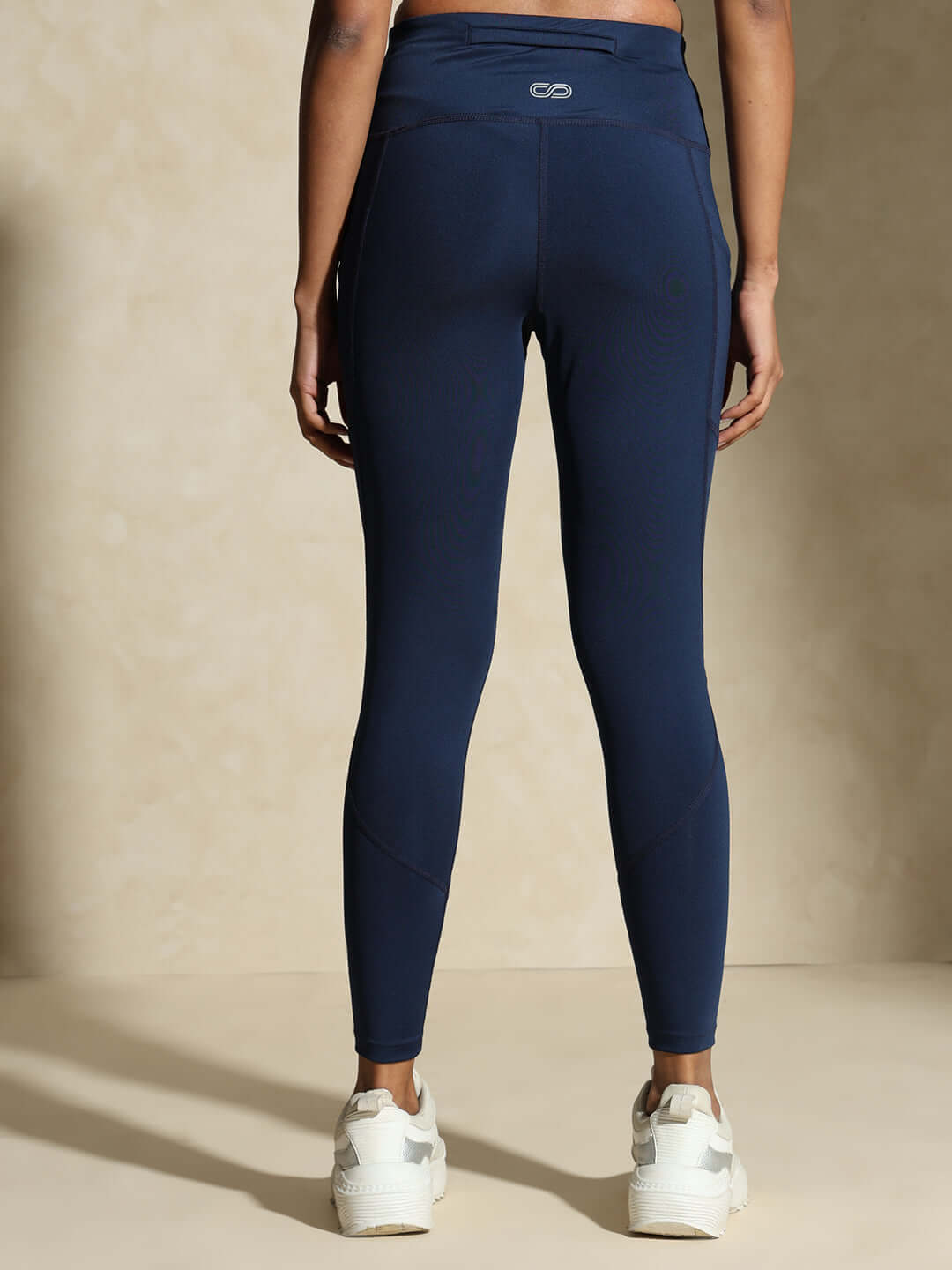 Shop-Navy High Impact Action Bra & Aura Leggings