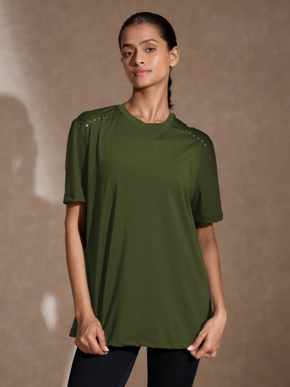 Shop-Boyfriend TraqDry Tee Olive